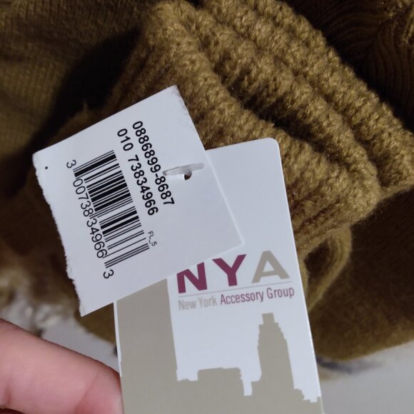 Winter Accessory Set Tan Plaid - Picture 2 of 3